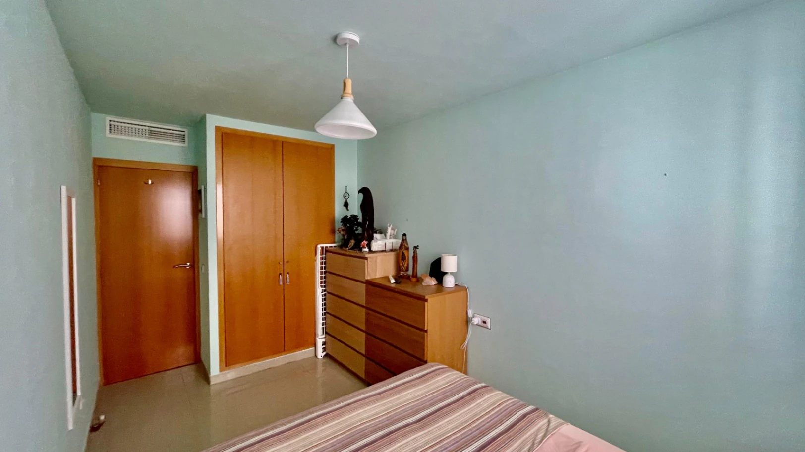 Piso en venta en Jalón: luminoso, espacioso y con una gran terraza.
