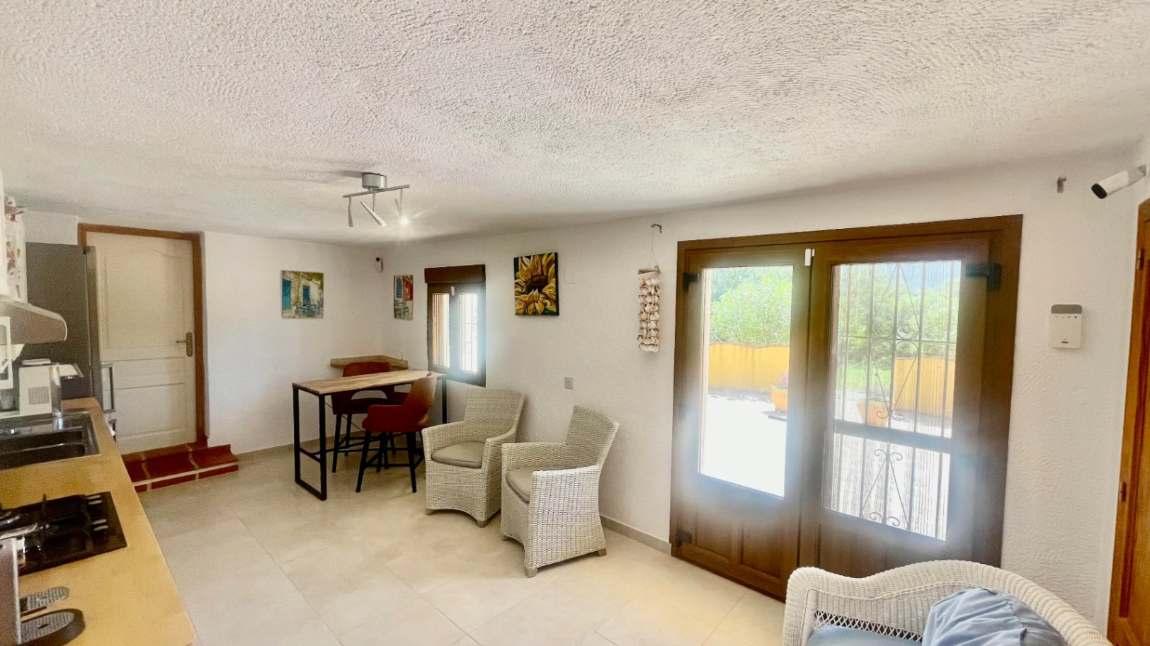 Villa en venta en Jalón: parcela llana y espaciosa, en una zona tranquila