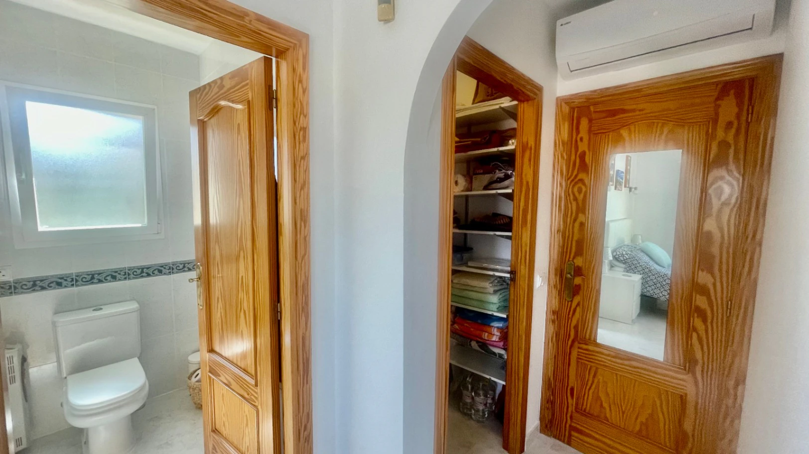 Villa for sale in Alcalali: Modern, immaculate, spacious corner plot