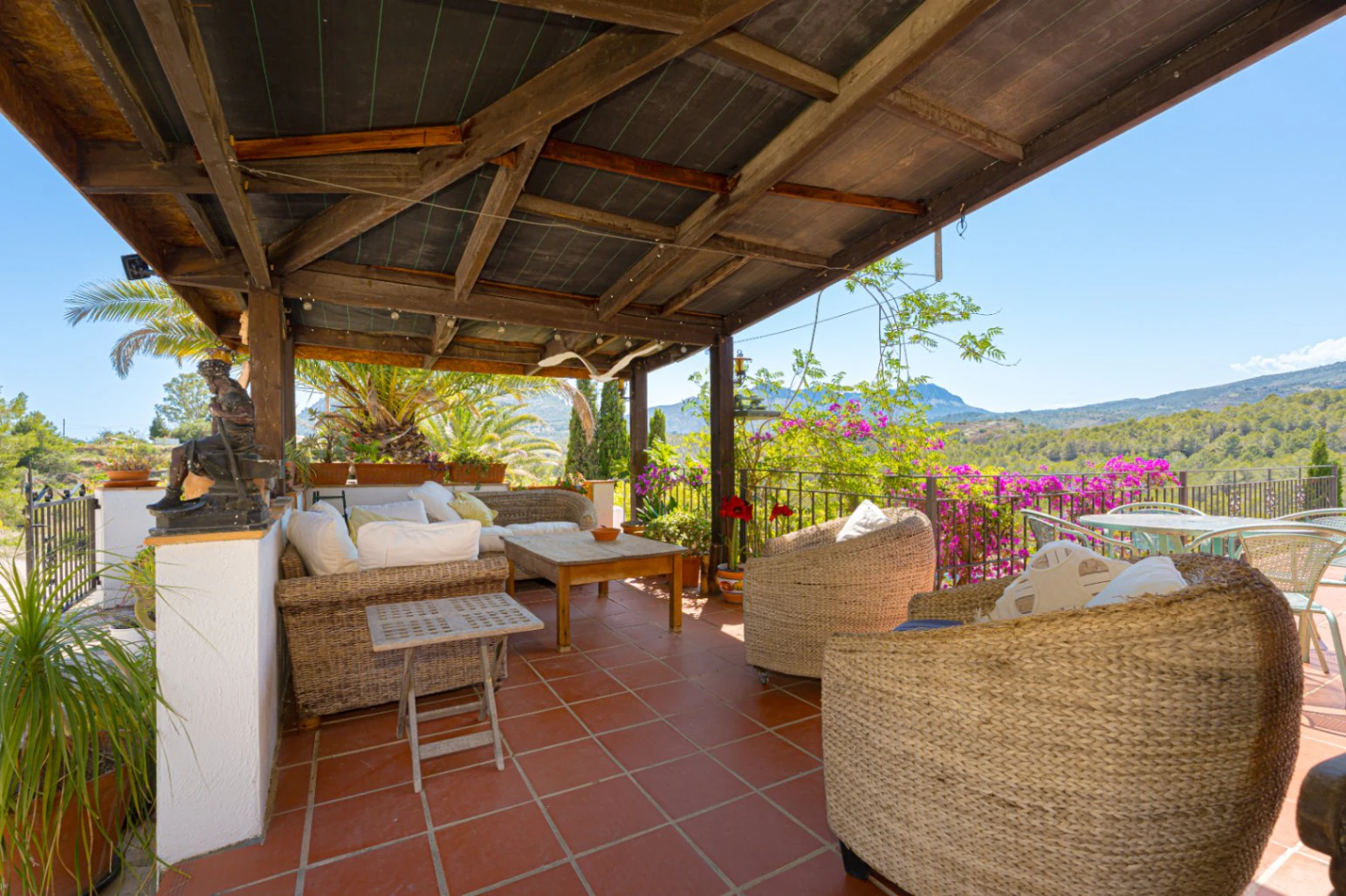 Villa en venta en Benissa: Cuadras y terreno