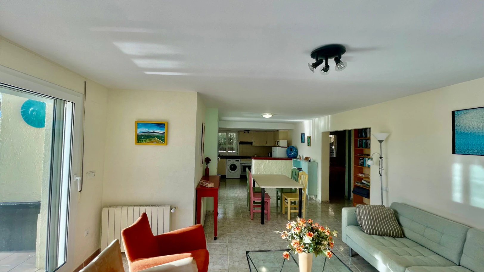Villa en venta en Jalón: Orientada al sur, apartamento independiente para invitados.