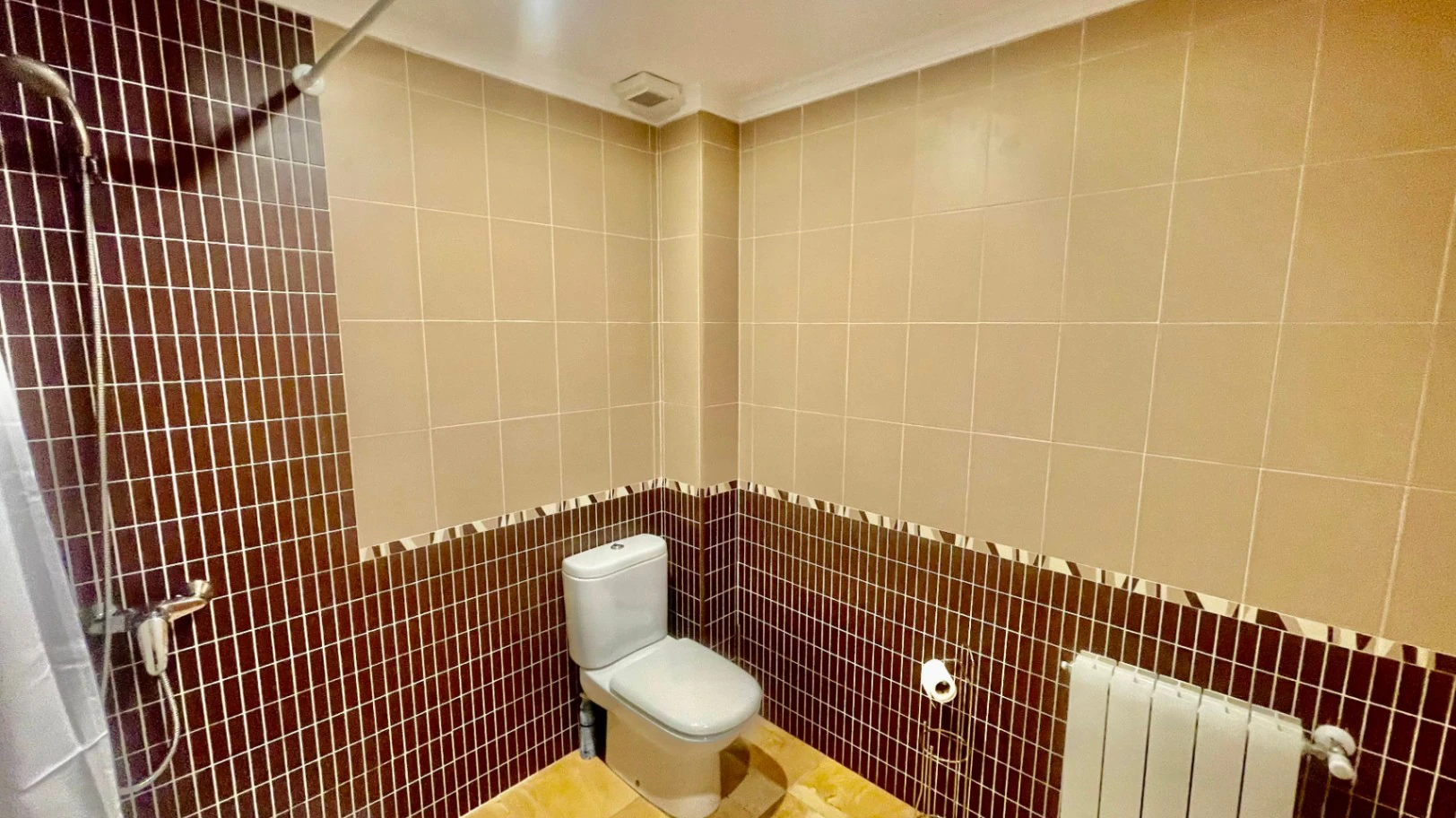 Modern townhouse for sale in Murla:  Spacious and versatile