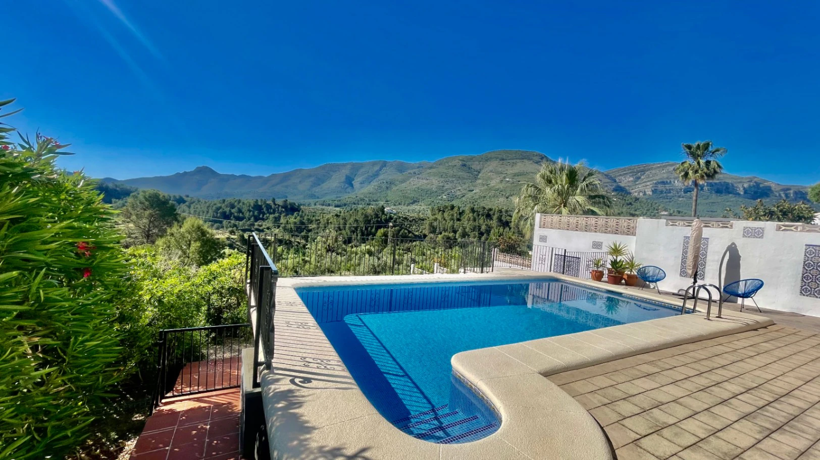Villa en venta en Benigembla: Alta especificación, vistas fabulosas