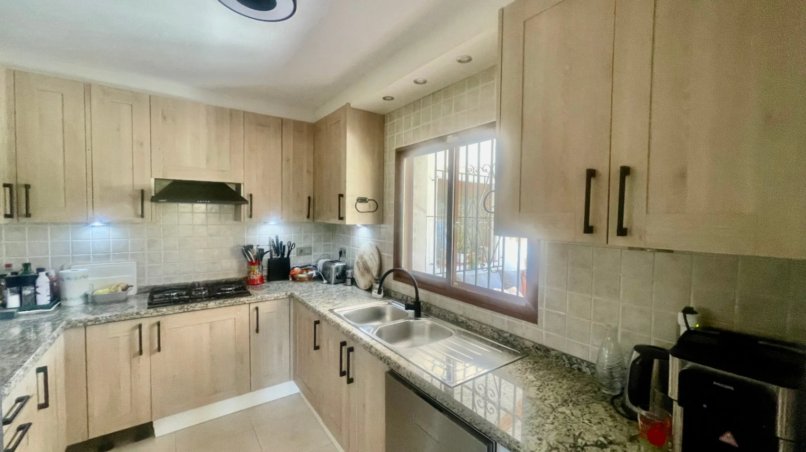 Villa en venta en Jalón: parcela llana y espaciosa, en una zona tranquila