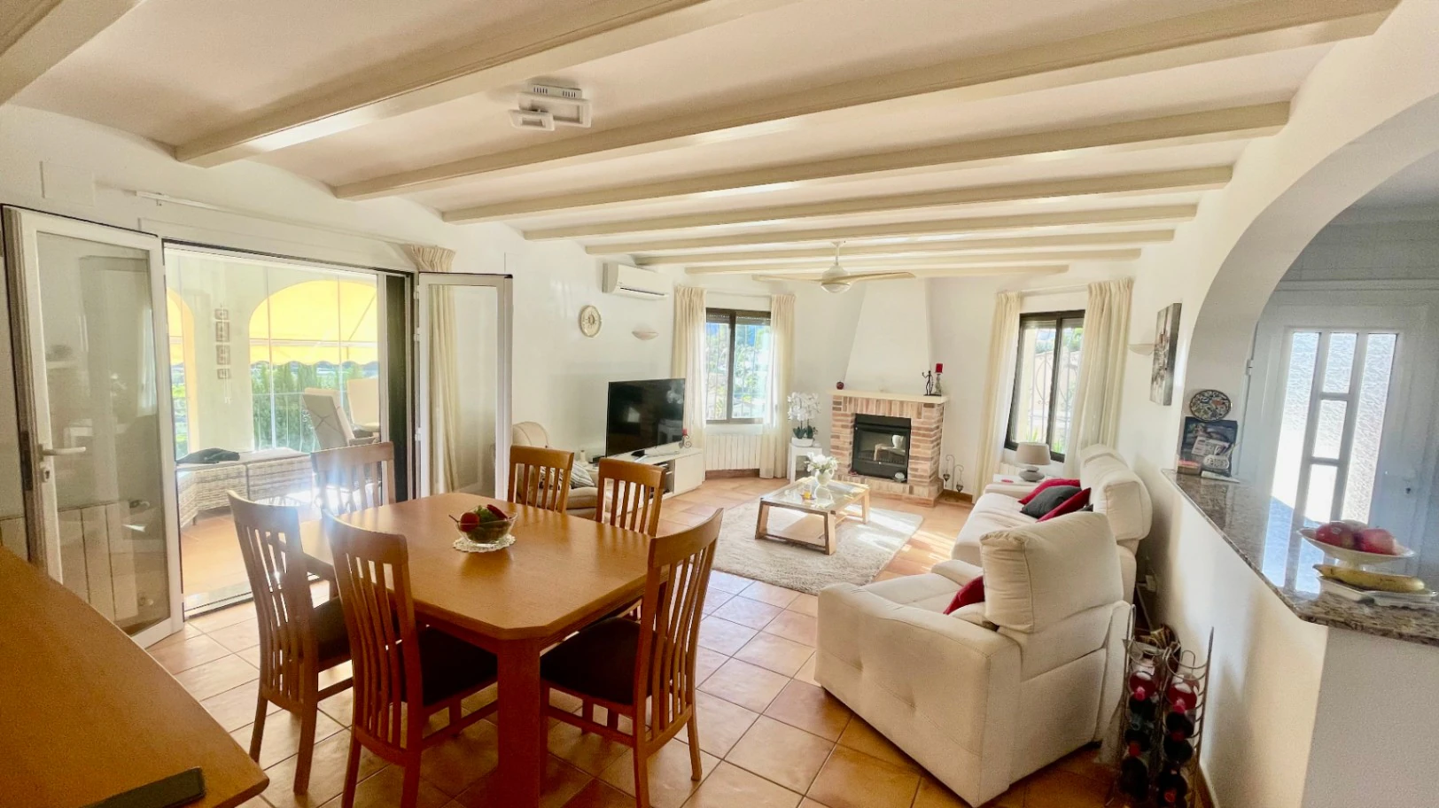 Villa for sale in Alcalali: Modern, with stunning views