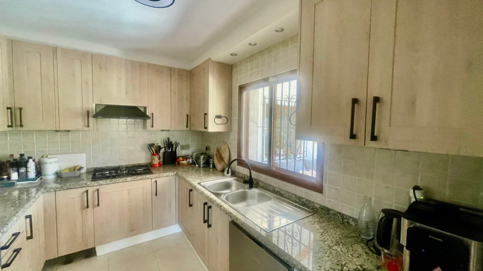 Villa en venta en Jalón: parcela llana y espaciosa, en una zona tranquila