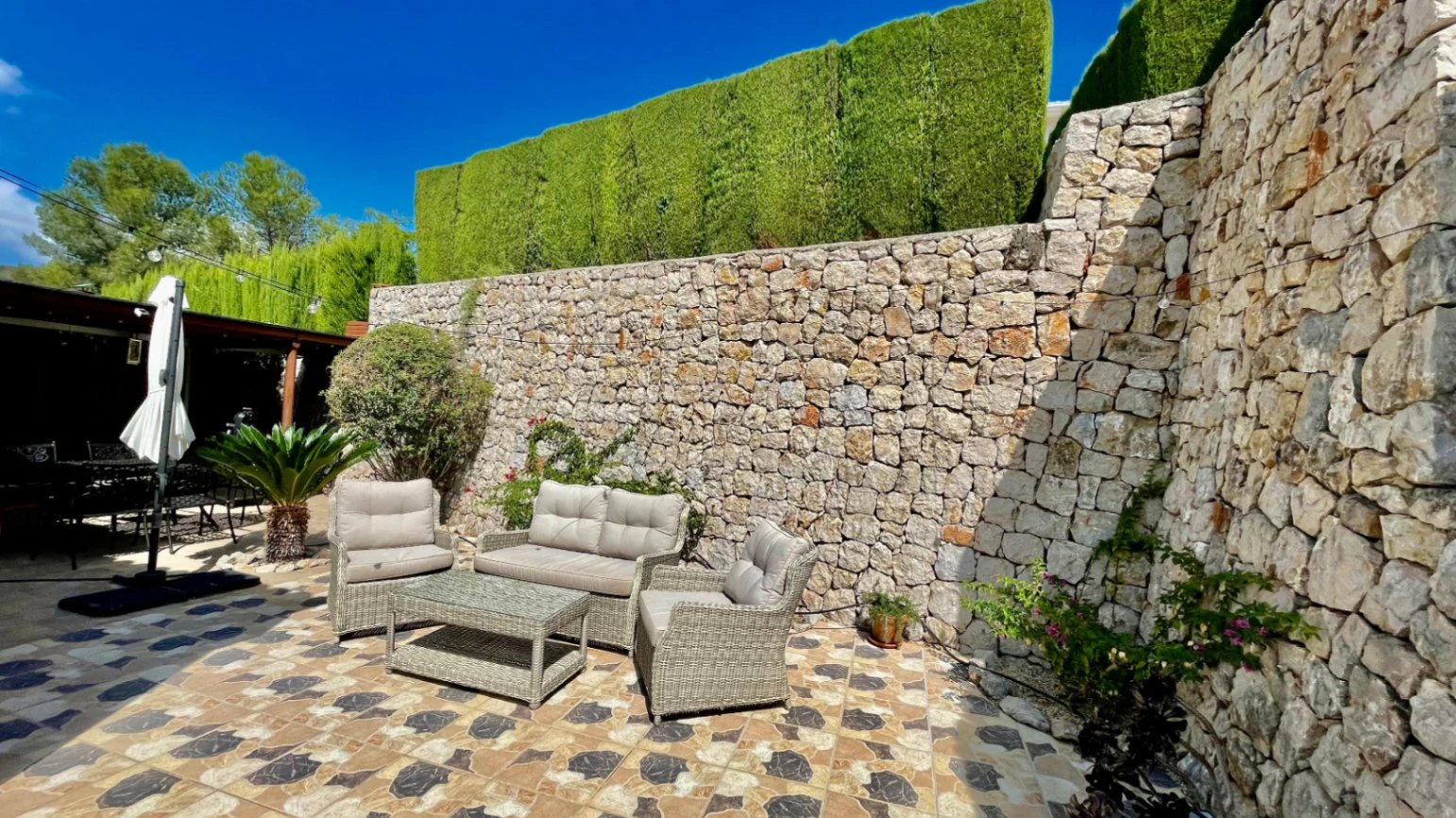 Villa adosada en venta en Murla - impecable, orientación sur
