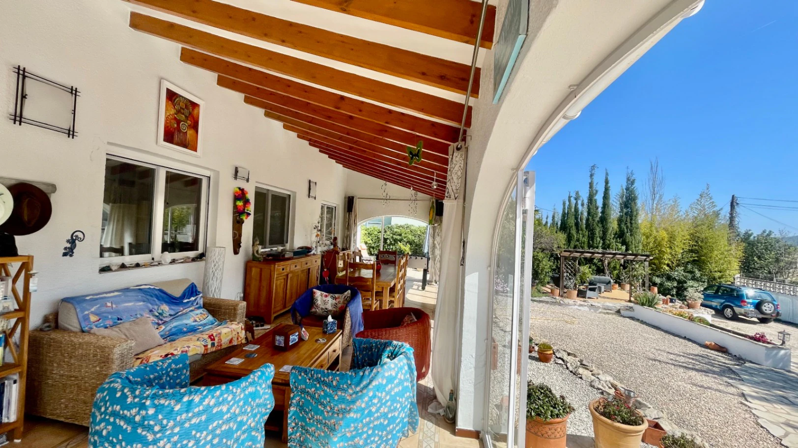 Villa for sale in Alcalali: One level, south-facing, generous plot