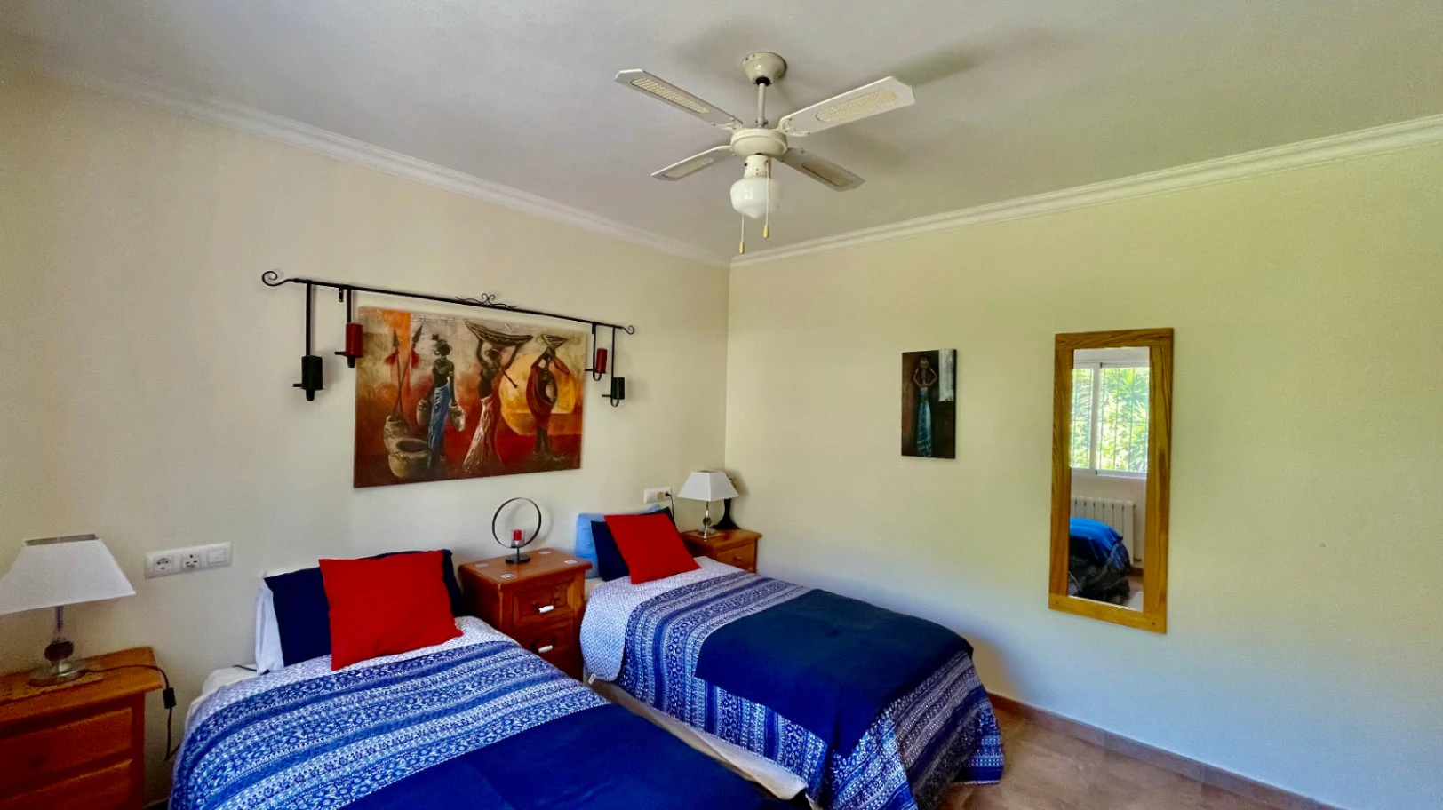 Villa en venta en Alcalalí: Ubicación privilegiada, espaciosa de una sola planta.