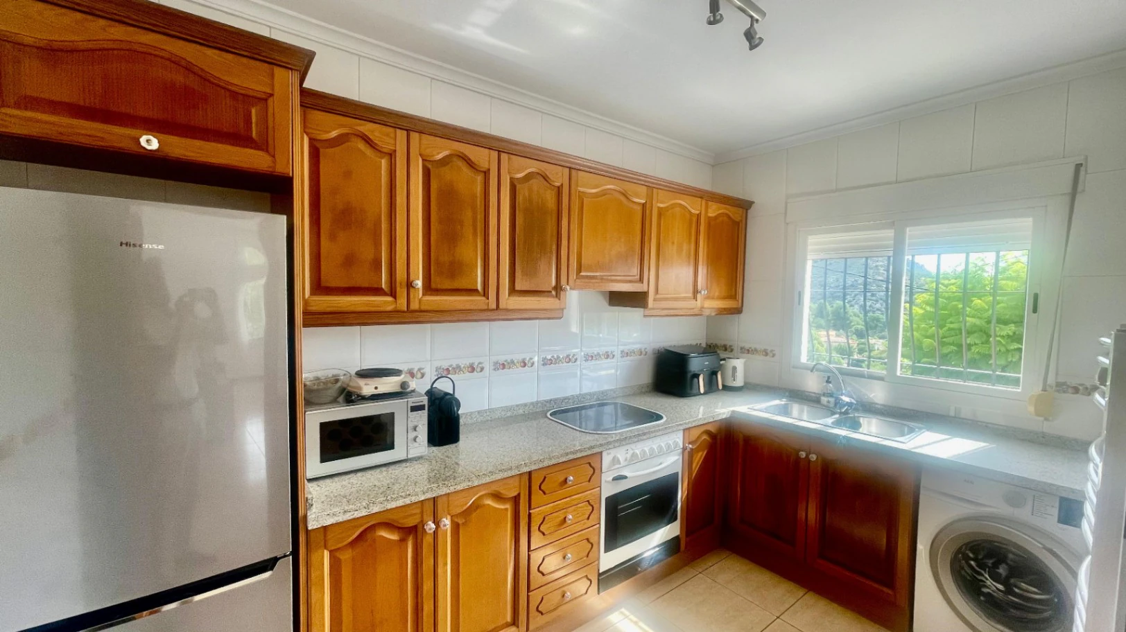 Villa en venta en Alcalali: Orientación sur, todo en una sola planta