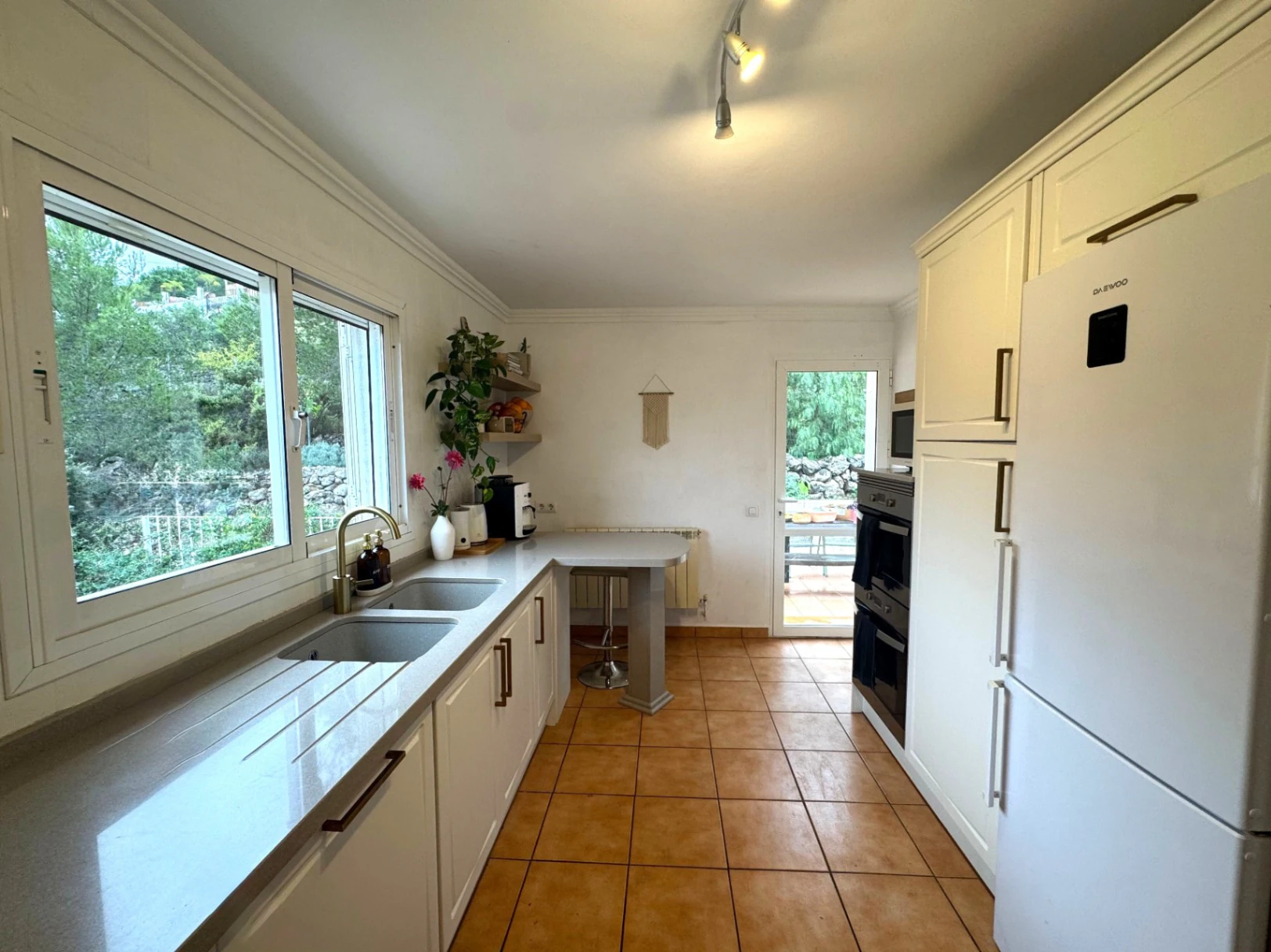 Villa à vendre à Parcent : vue imprenable, emplacement paisible