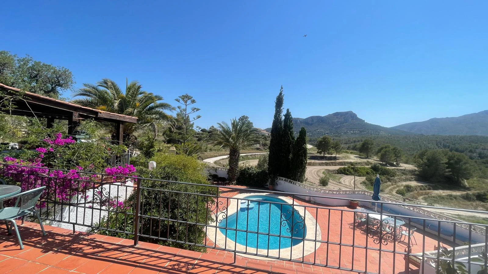 Villa en venta en Benissa: Cuadras y terreno