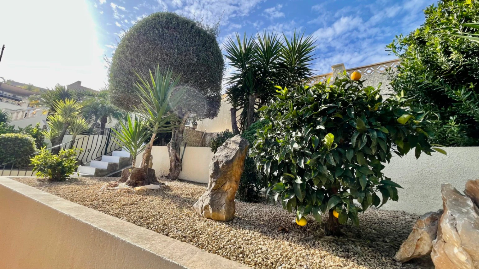 Villa en venta en Alcalali: fabulosas vistas a la montaña, excelente privacidad.