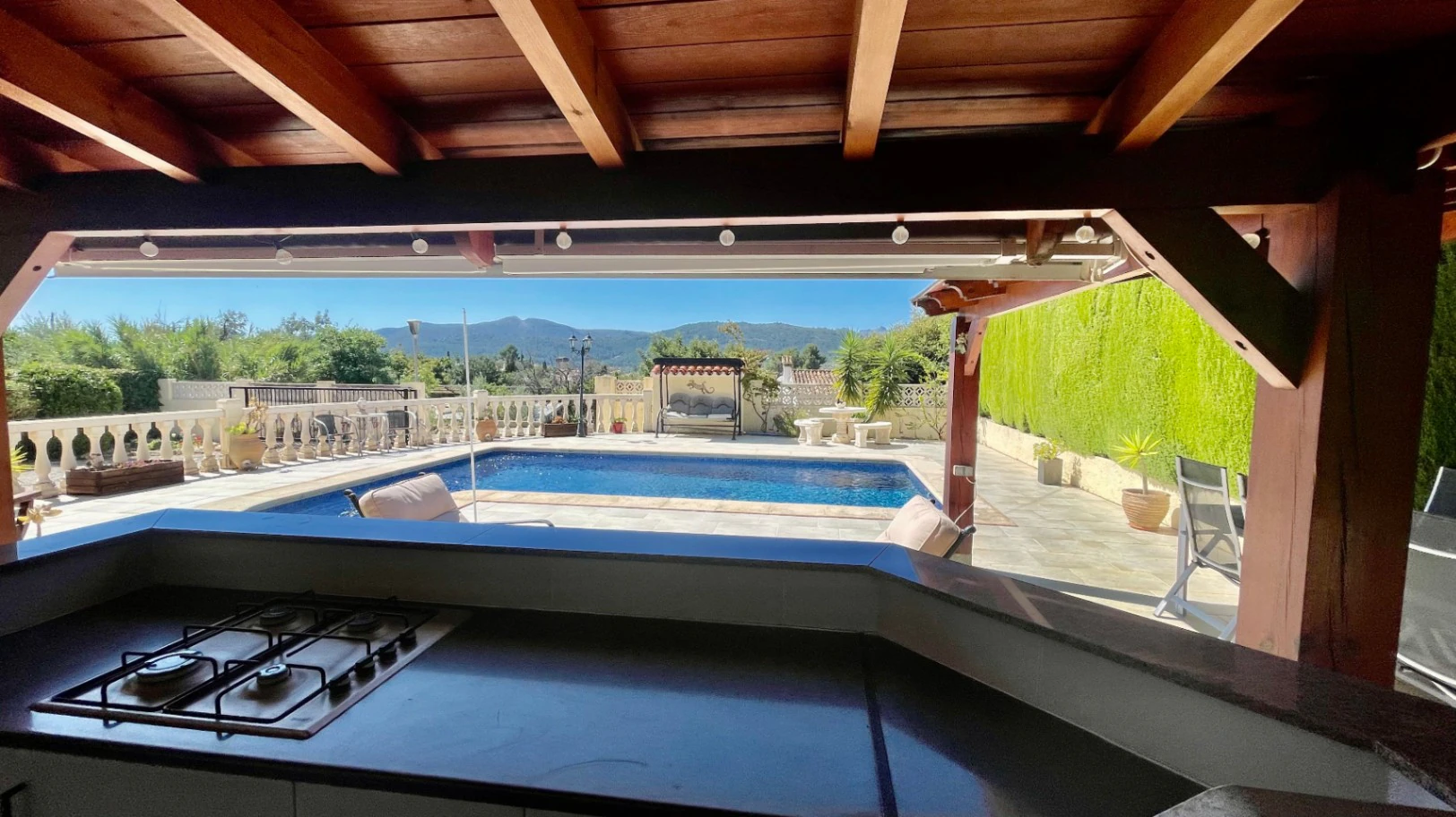 Villa en venta en Alcalalí: Ubicación privilegiada, espaciosa de una sola planta.