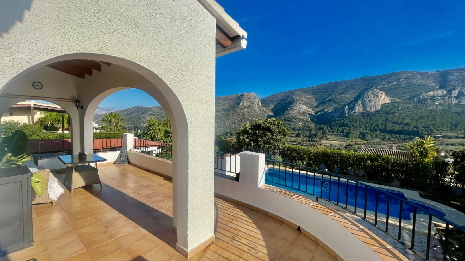 Villa for sale in Pedreguer - Impressive, modern, spectacular views