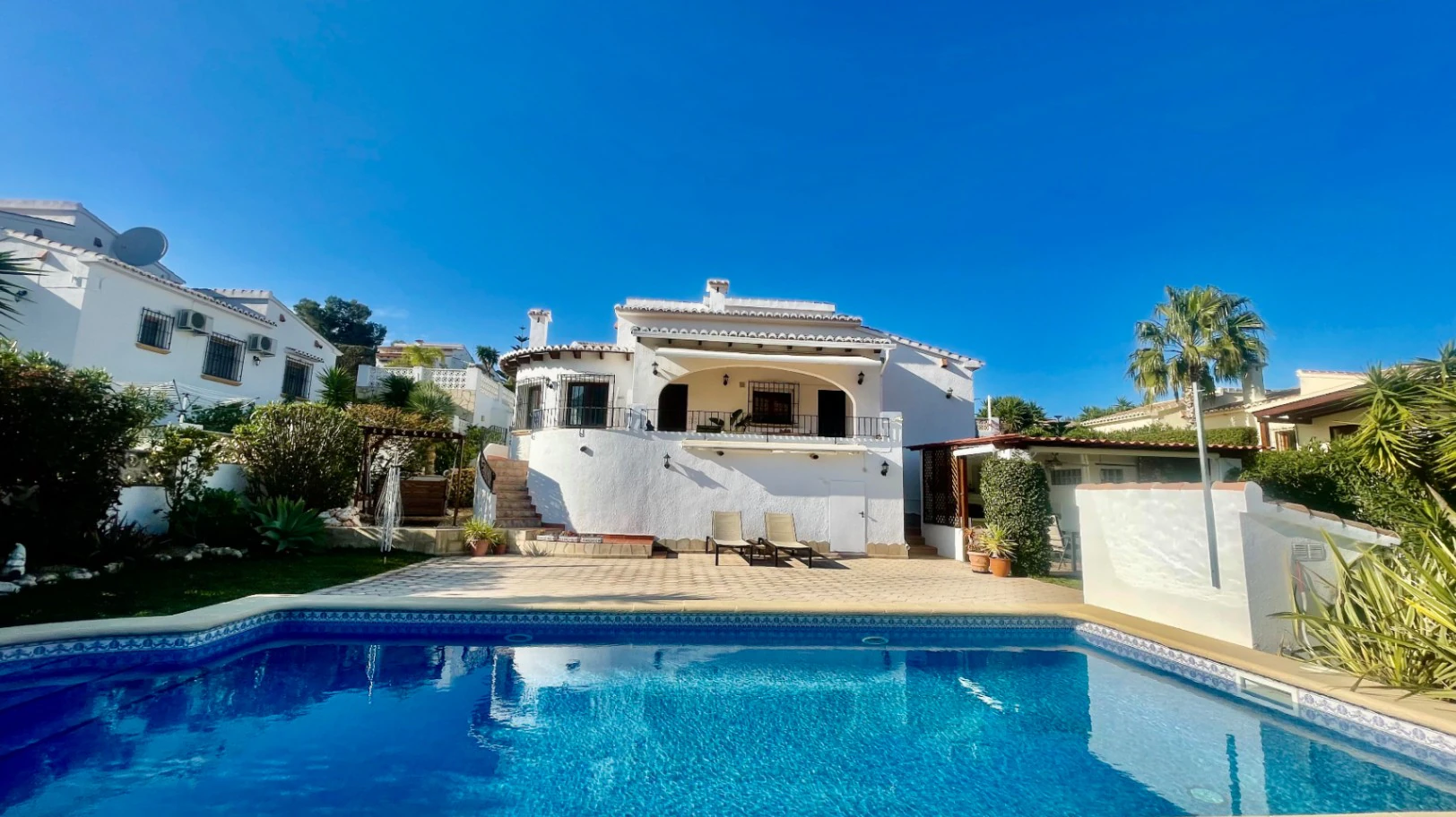 Villa for sale in Pedreguer - Impressive, modern, spectacular views