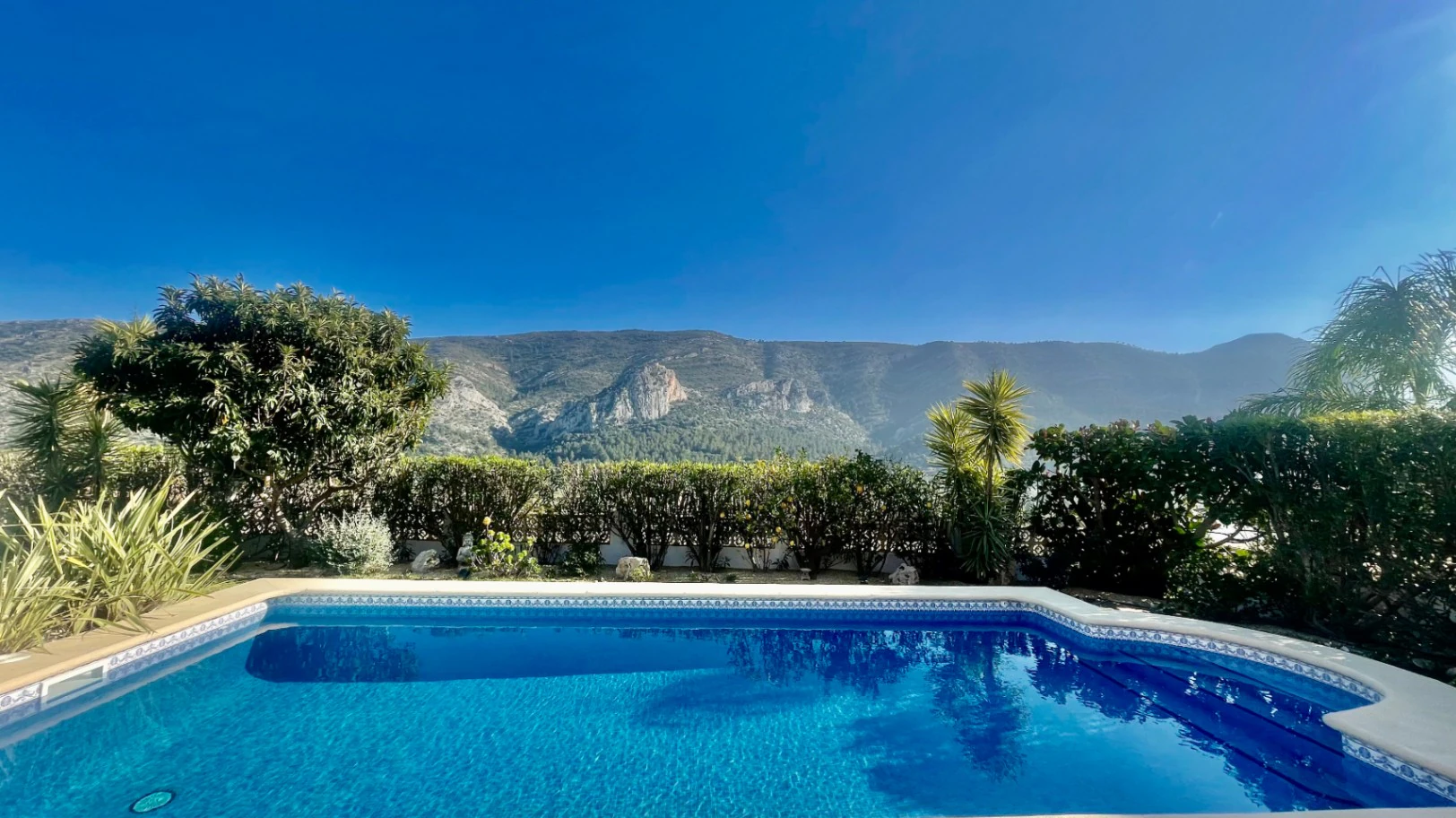 Villa for sale in Pedreguer - Impressive, modern, spectacular views