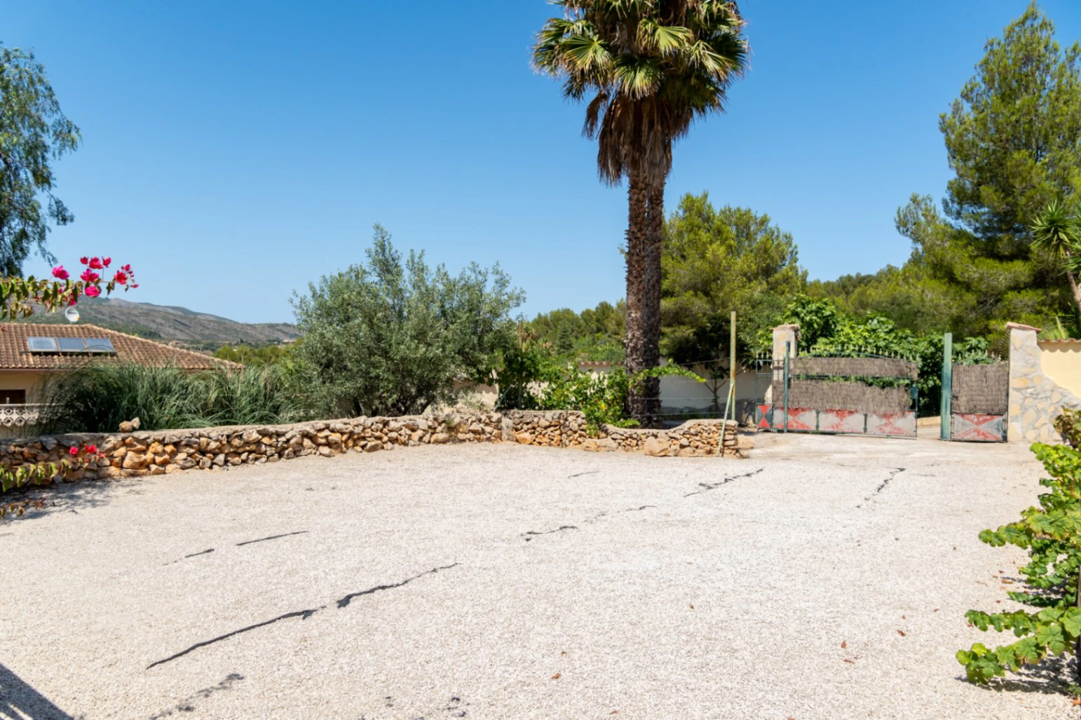 Villa à vendre à Lliber : Multigénérationnel, spacieux