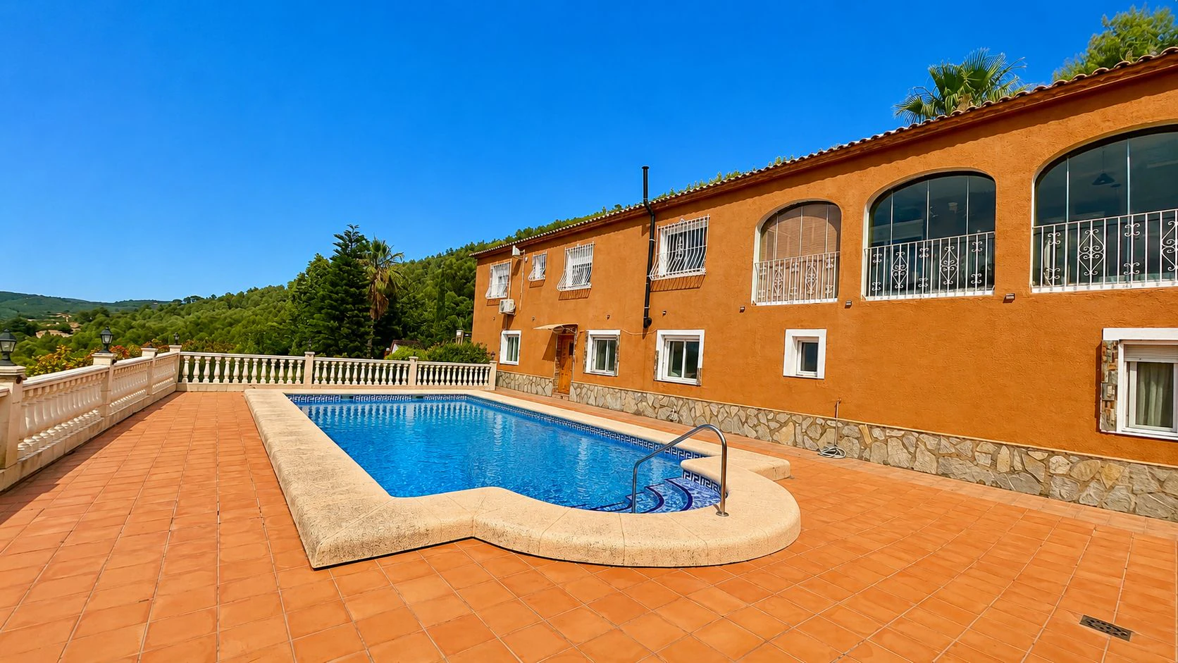 Villa for sale in Lliber: Panoramic views, large plot
