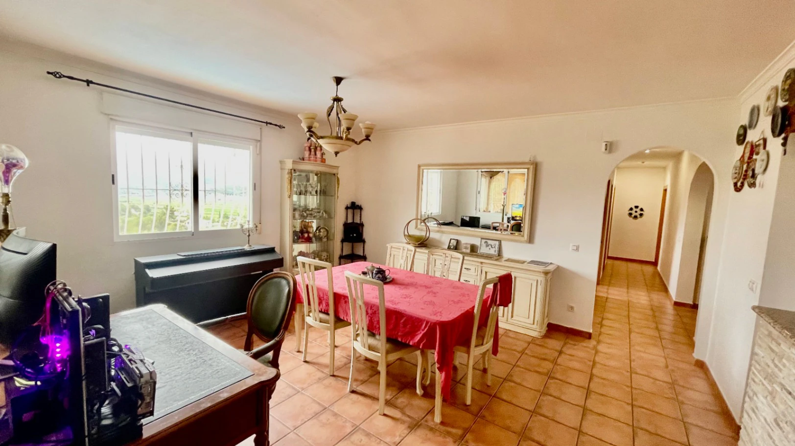 Villa for sale in Lliber: Panoramic views, large plot