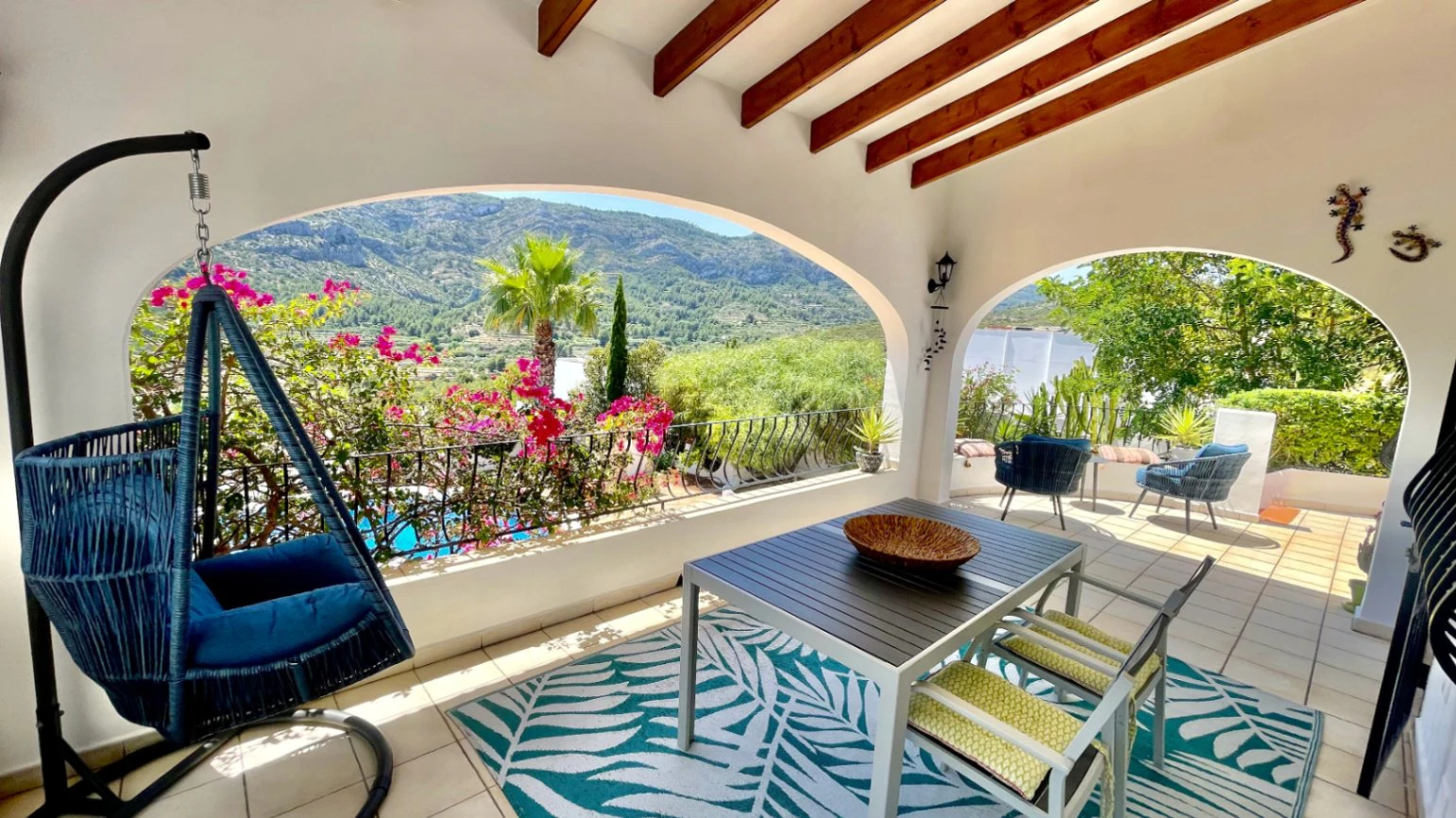 Villa te koop in Pedreguer - Privé, modern, panoramisch uitzicht