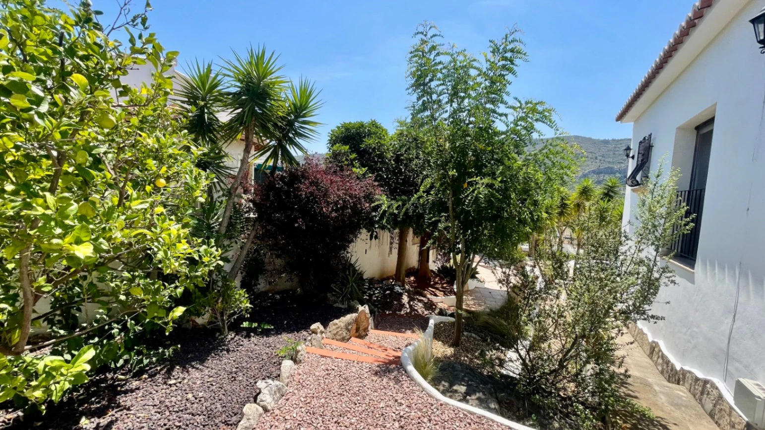 Villa te koop in Pedreguer - Privé, modern, panoramisch uitzicht
