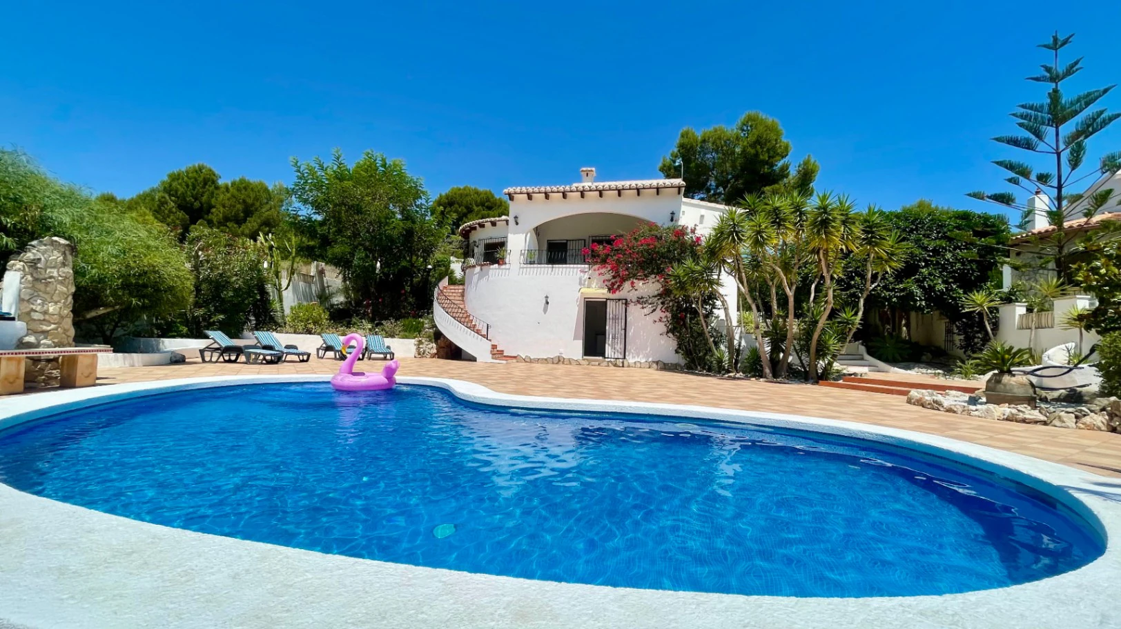 Villa te koop in Pedreguer - Privé, modern, panoramisch uitzicht