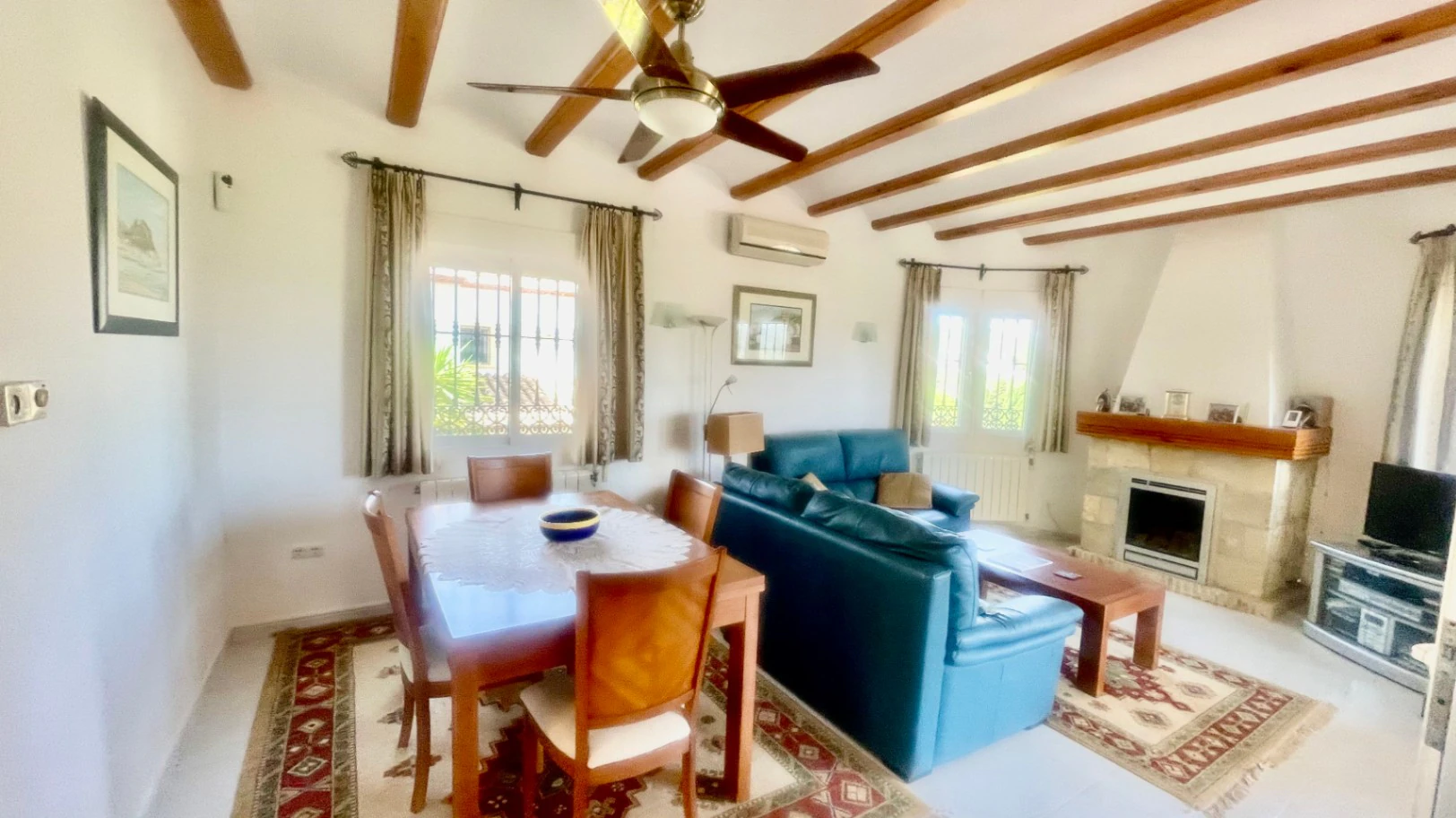 Villa for sale in Orba: Panoramic valley views