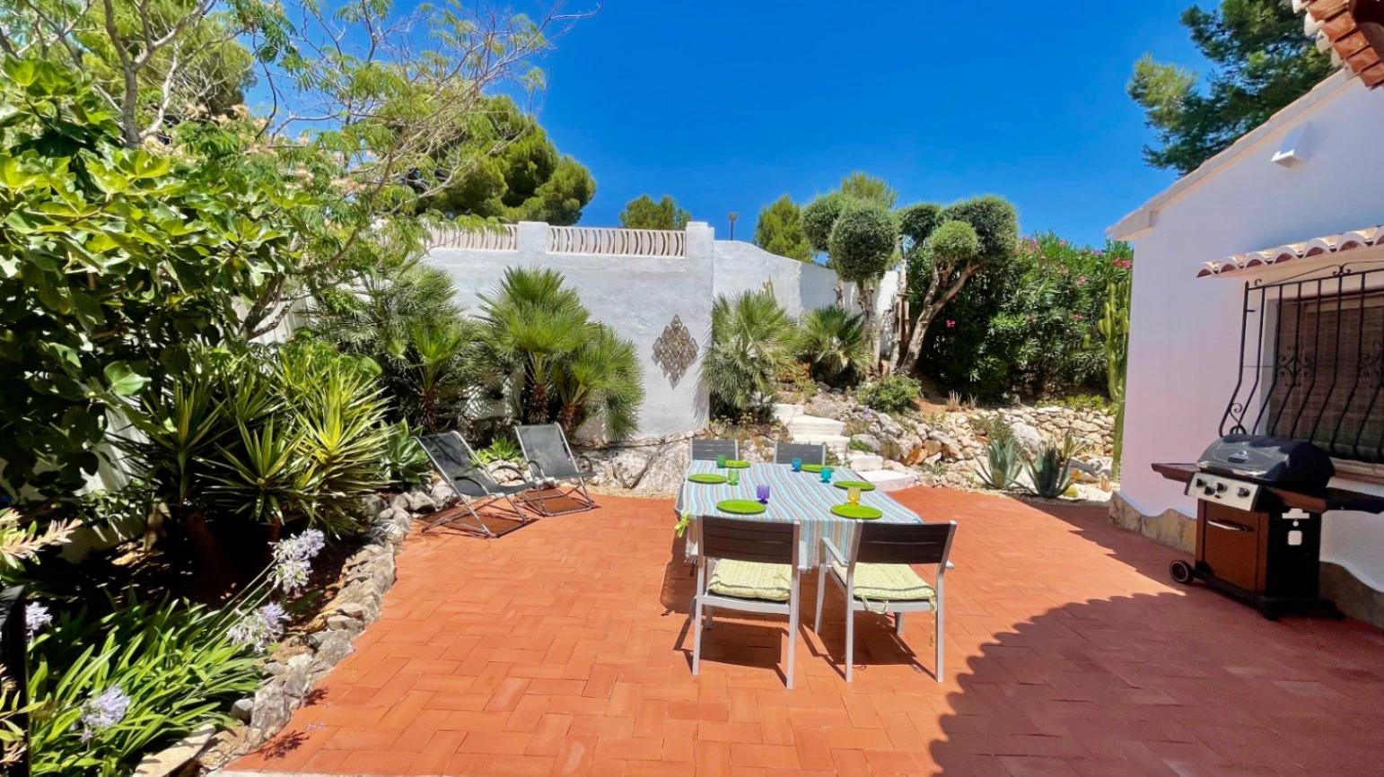 Villa te koop in Pedreguer - Privé, modern, panoramisch uitzicht