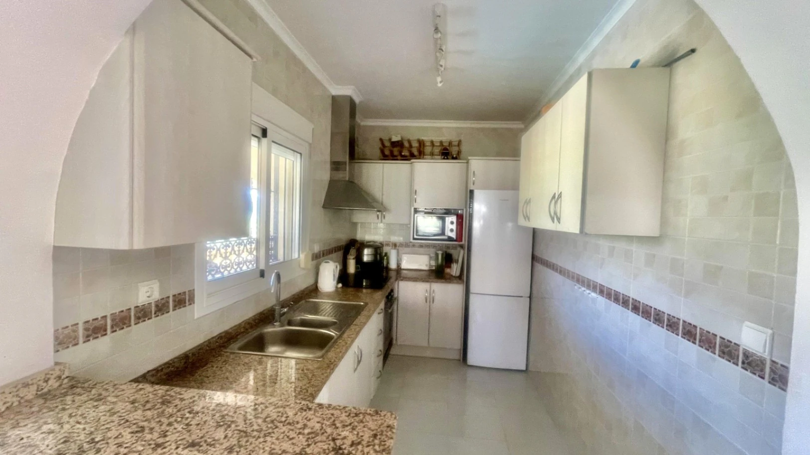 Villa for sale in Orba: Panoramic valley views