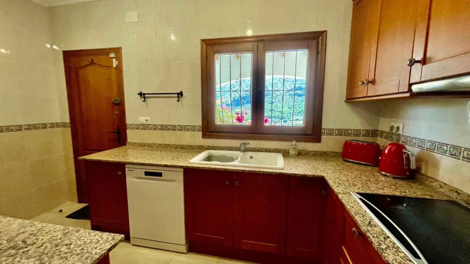 Villa te koop in Pedreguer - Privé, modern, panoramisch uitzicht