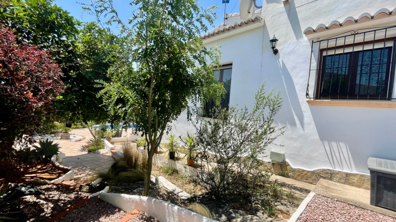 Villa for sale in Pedreguer - Private, modern, panoramic views