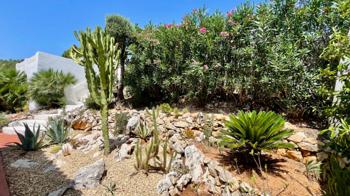 Villa for sale in Pedreguer - Private, modern, panoramic views