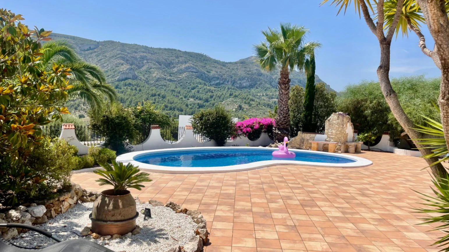 Villa for sale in Pedreguer - Private, modern, panoramic views