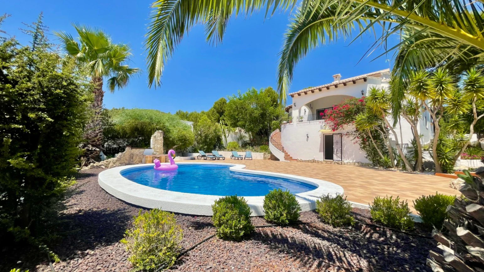 Villa for sale in Pedreguer - Private, modern, panoramic views