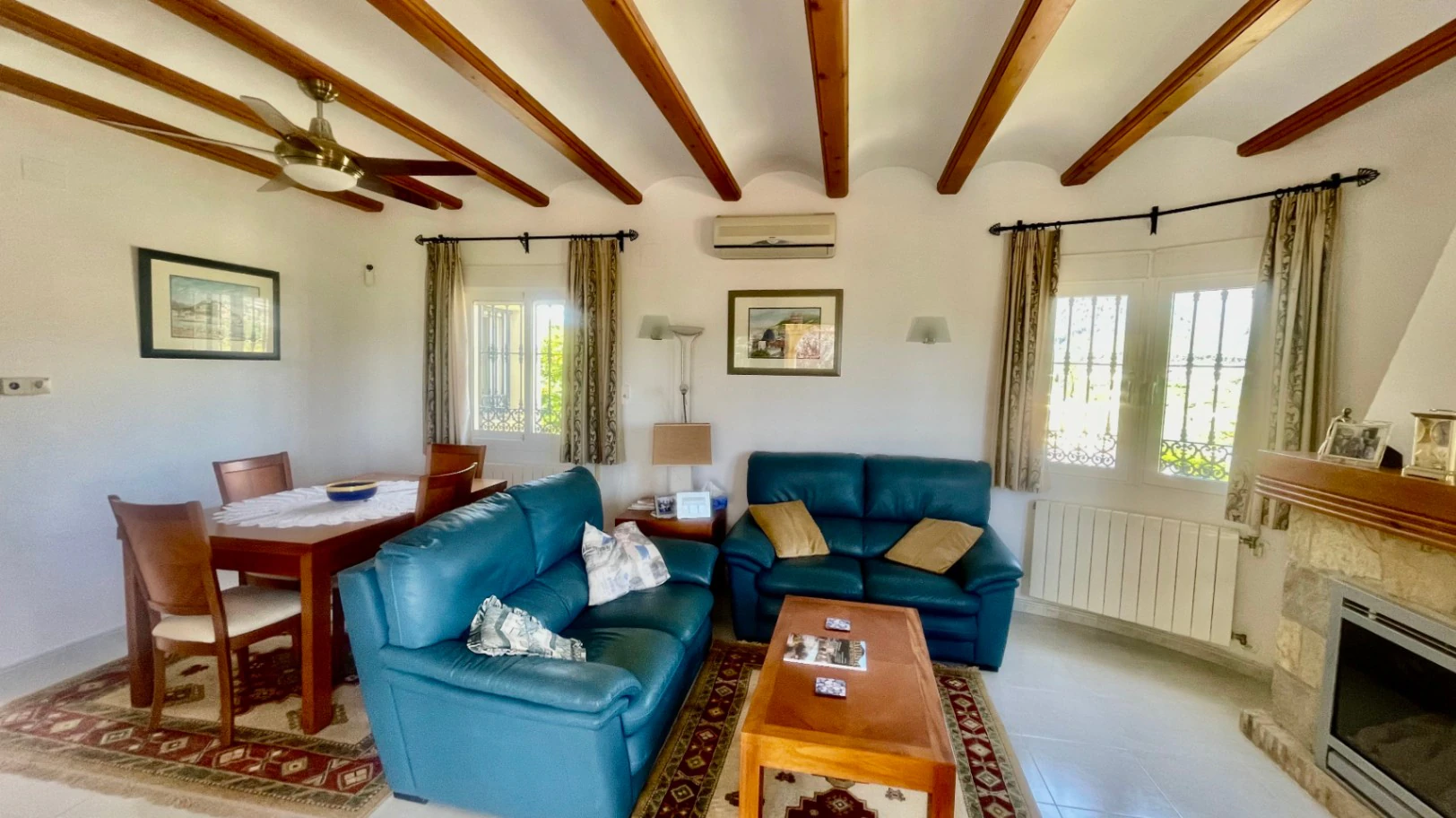 Villa for sale in Orba: Panoramic valley views