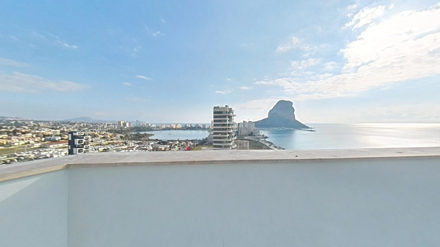 Espectacular Ático-Dúplex en primera línea de playa de Calpe