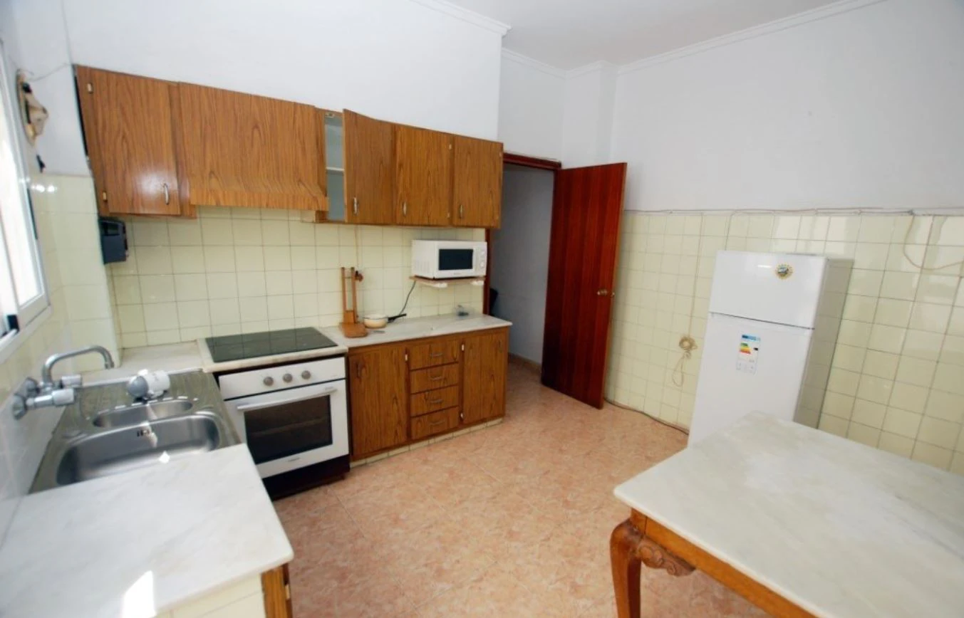 Casa de pueblo con jardín interior en Pego
