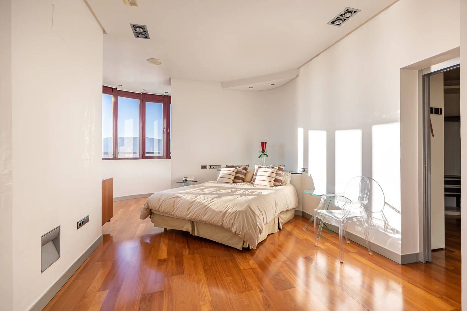 Espectacular piso de lujo en Edificio Negurigane