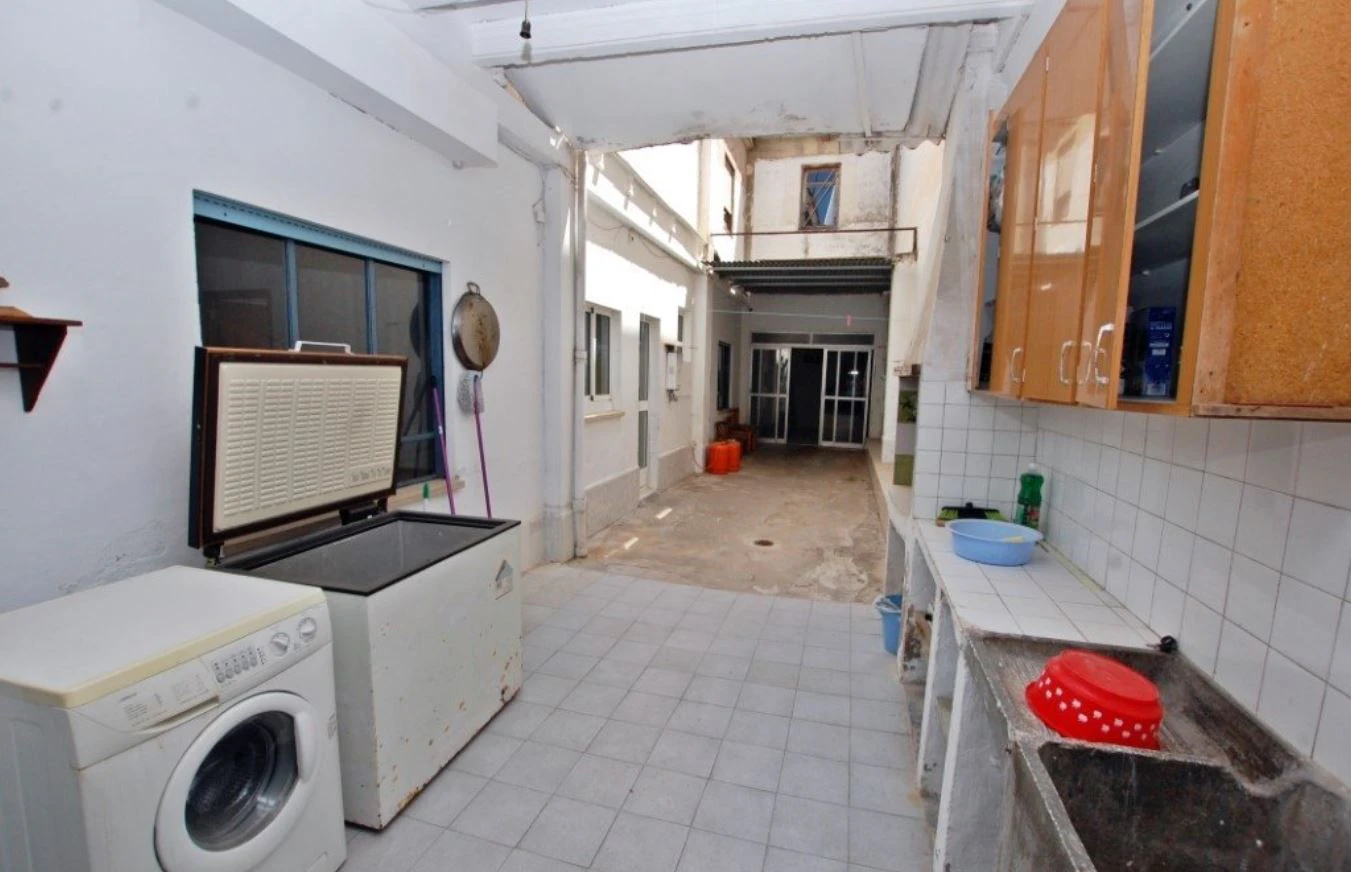 Casa de pueblo con jardín interior en Pego