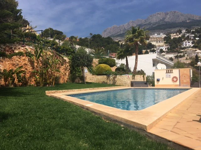 Chalet adosado en la lujosa urbanización de Altea Hills