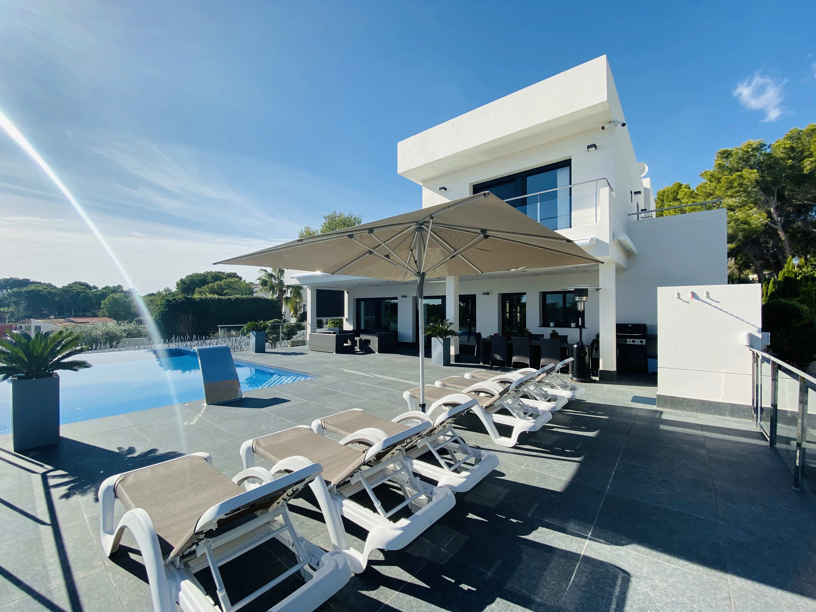 Villa de diseño moderno en Moraira.