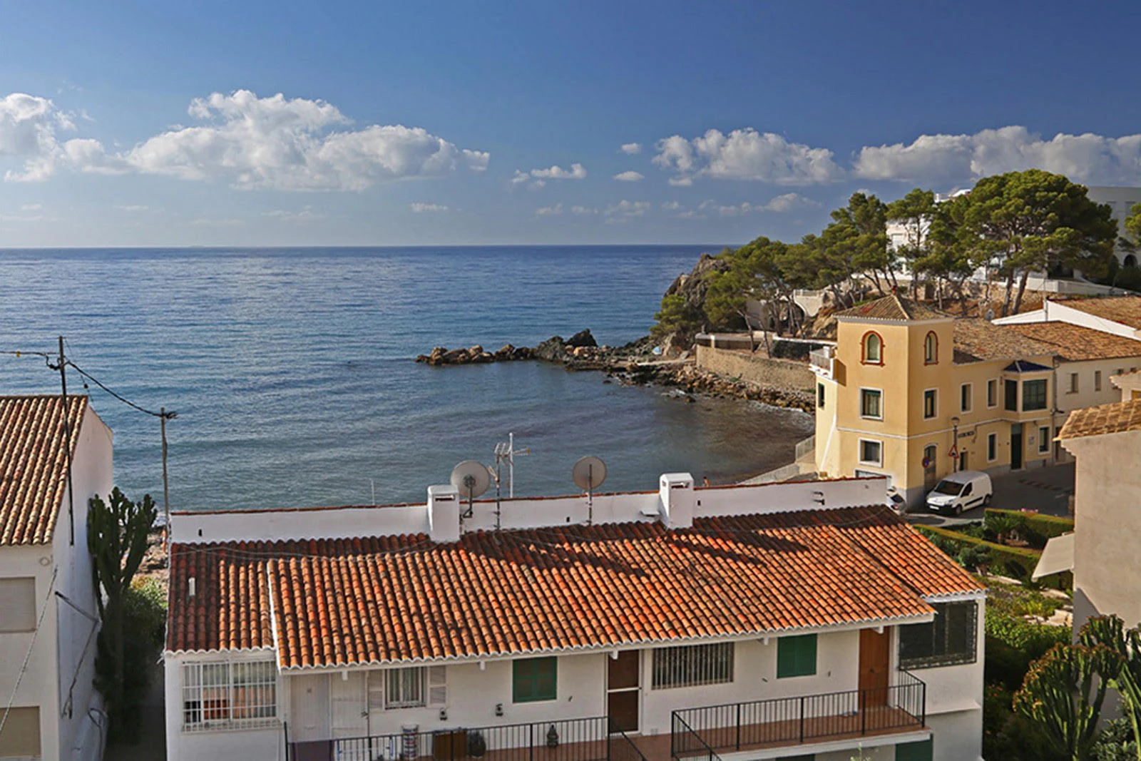 Precioso apartamento en Cap Negret con vistas al mar