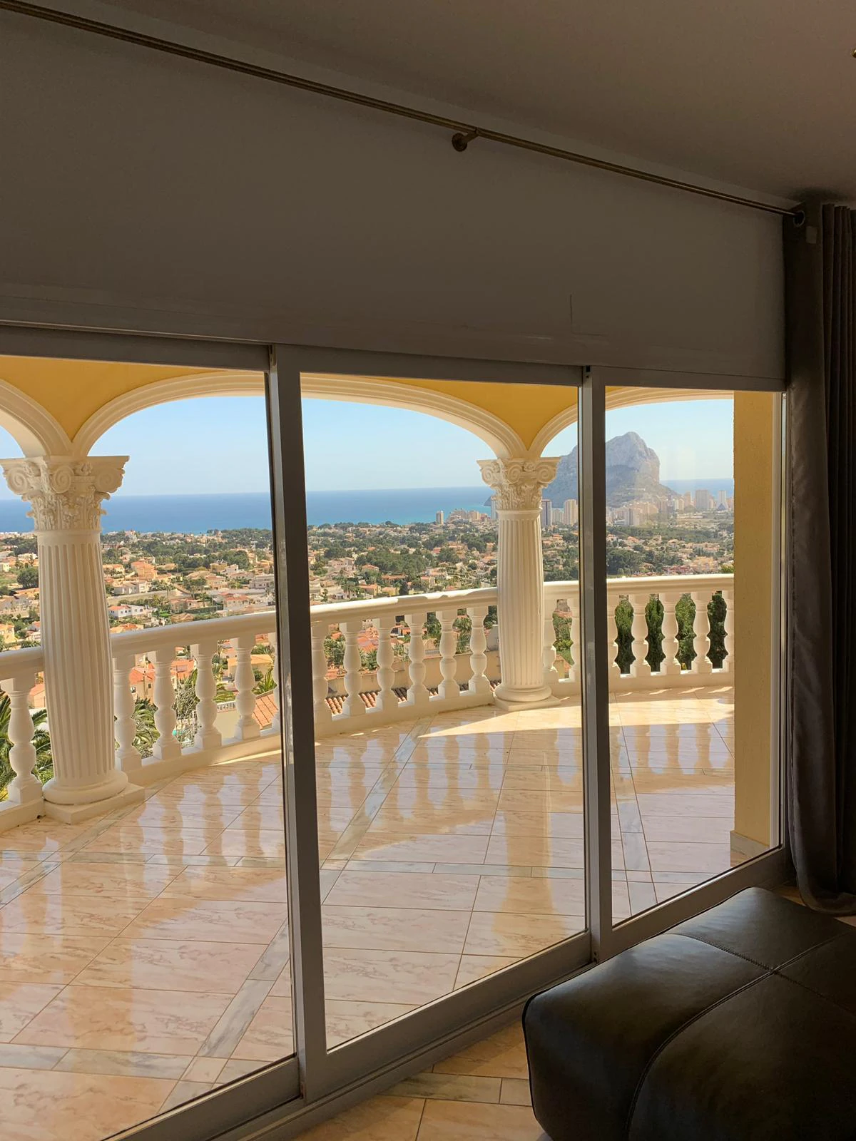 Chalet independiente en venta en Tossal de la Cometa