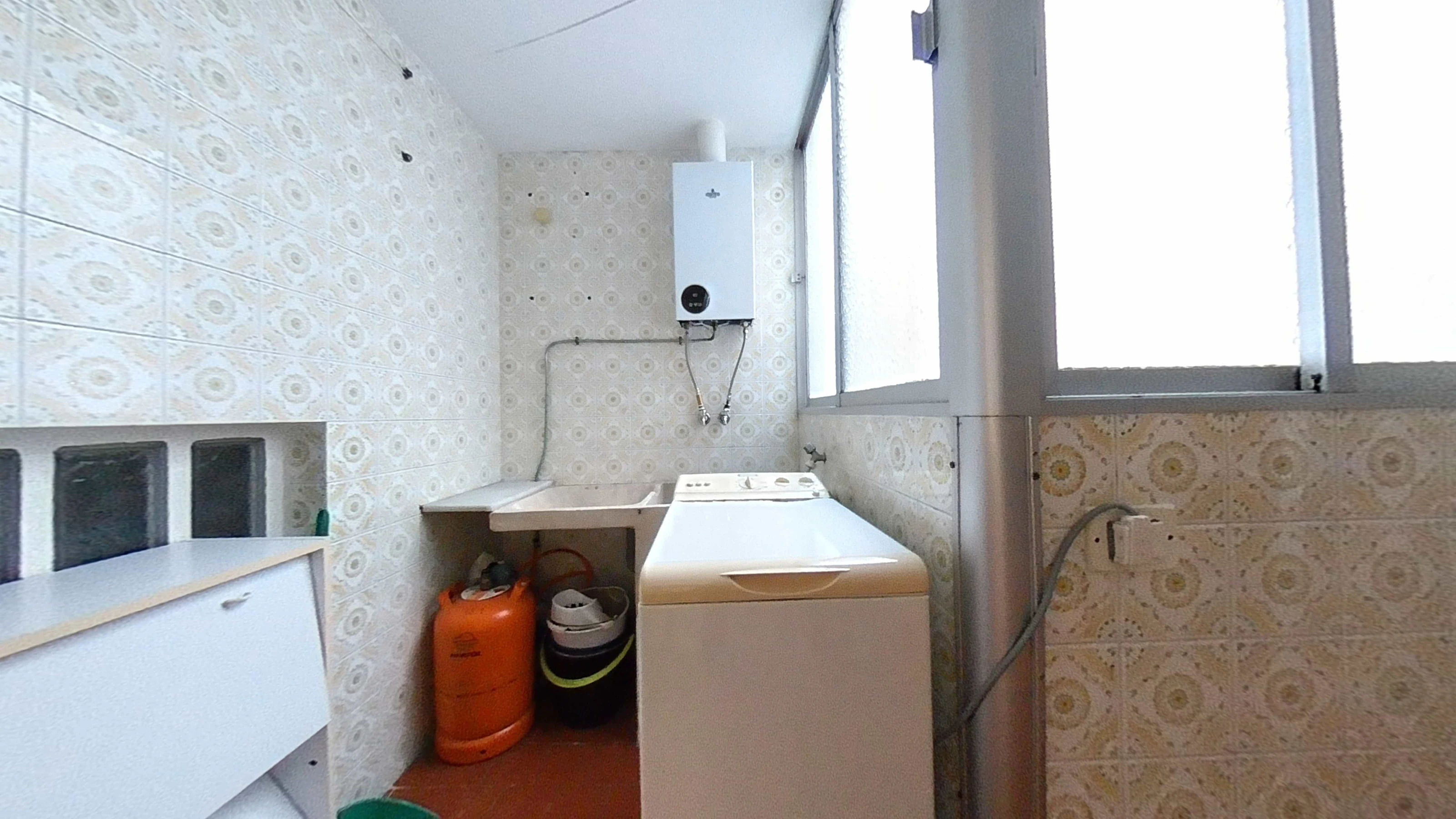 Amplio piso en Calle Santísimo, Oliva