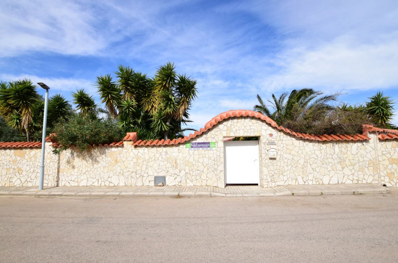Chalet en Tossal Gros con espectaculares vistas.