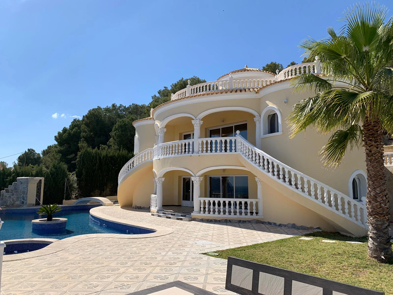 Chalet independiente en venta en Tossal de la Cometa