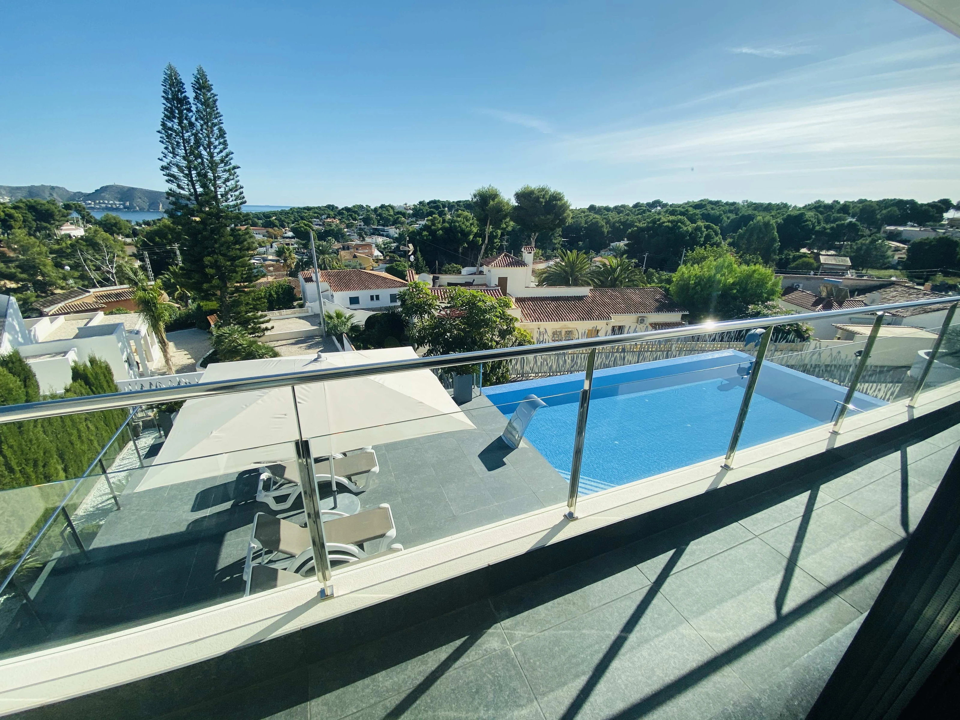 Villa de diseño moderno en Moraira.