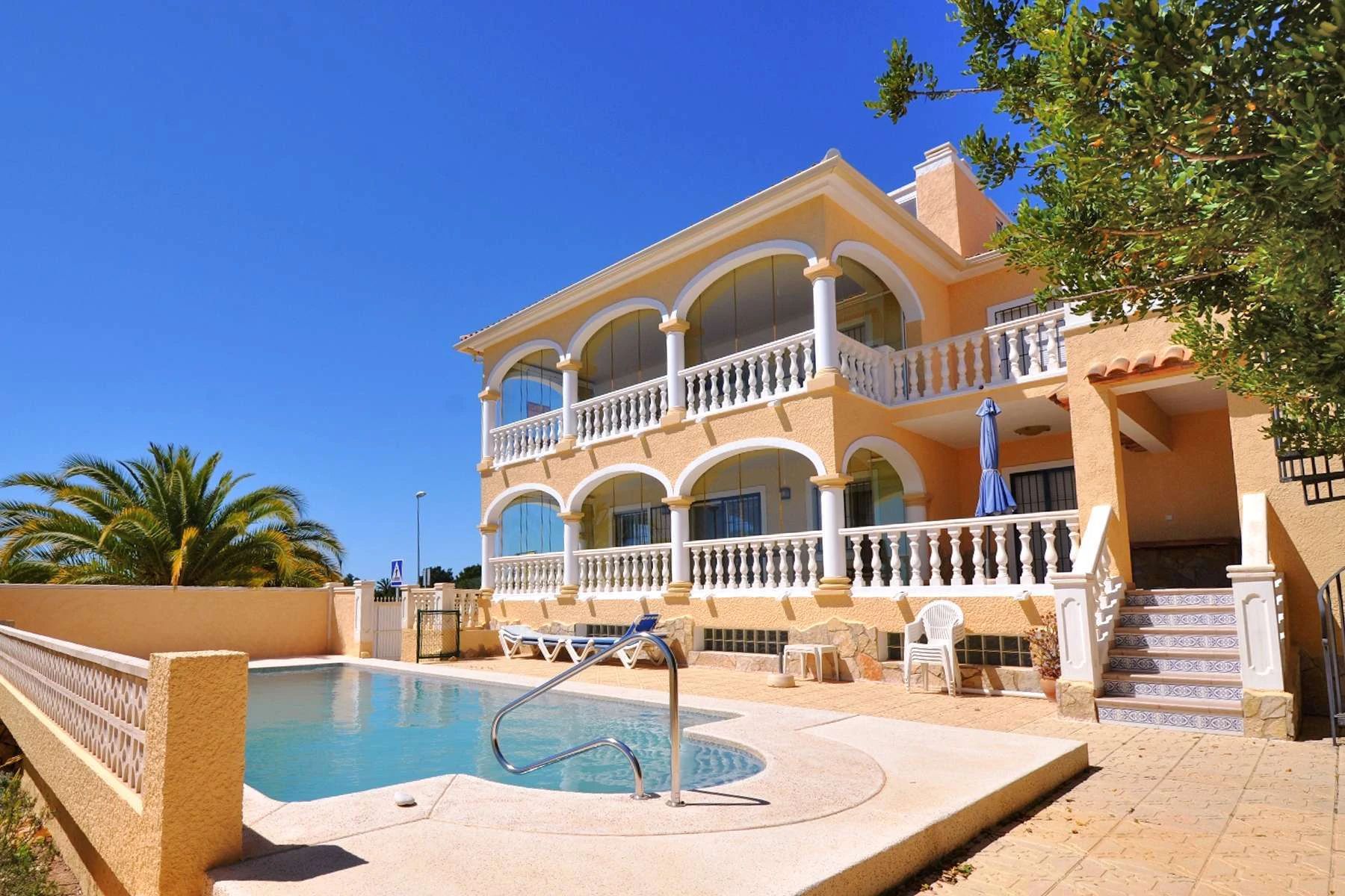 Gran Villa con vistas de ensueño en La Nucia