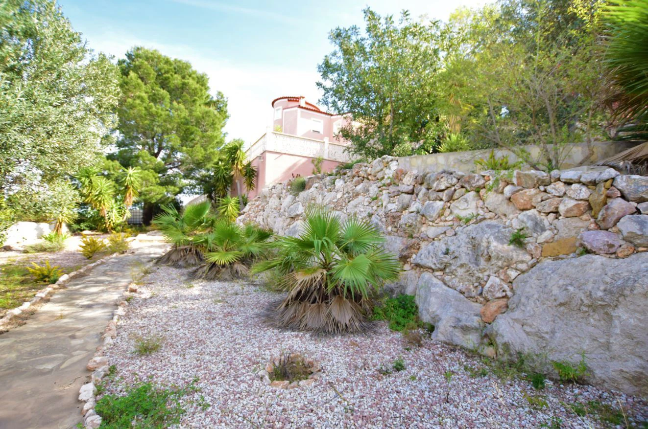 Chalet en Tossal Gros con espectaculares vistas.